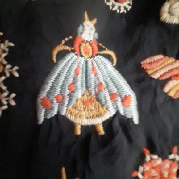 Johnny Was  Renemutet Embroidered Blouse Medium - Picture 14 of 16